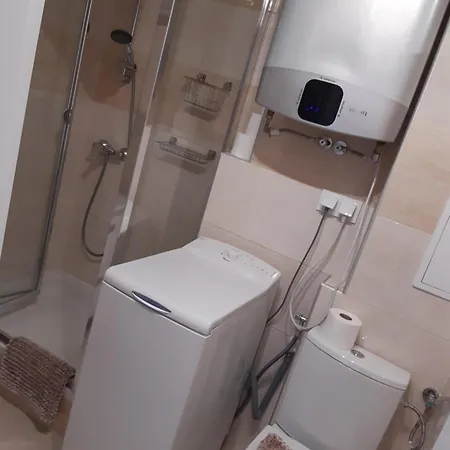 Center Saba アパート *